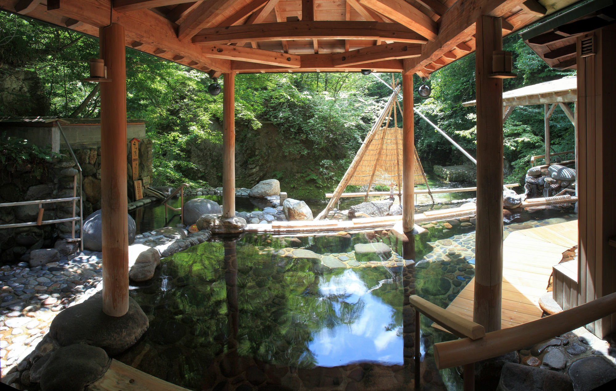 Sakunami Onsen Yuzukushi Salon Ichinobo Sendai Zewnętrze zdjęcie